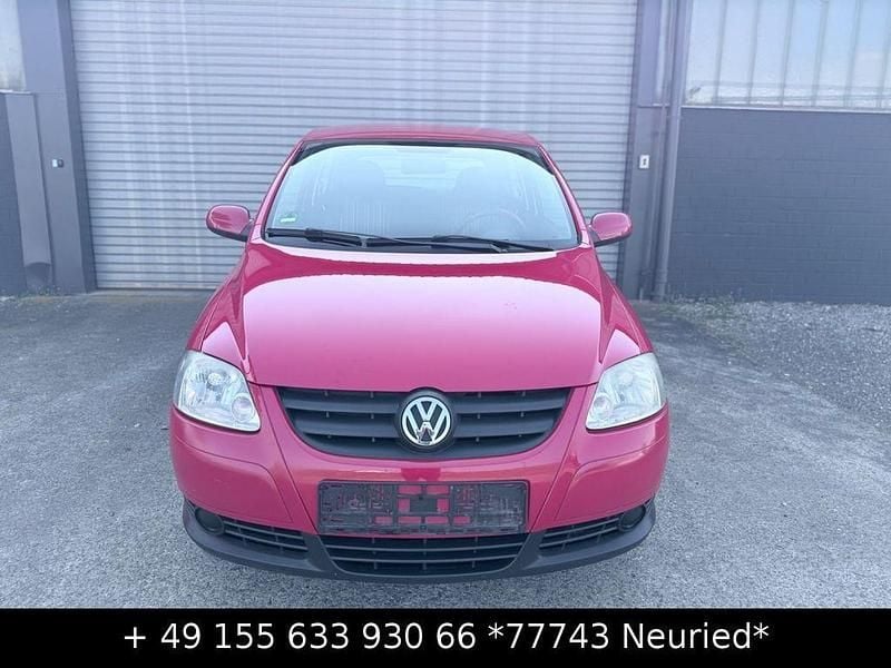 Gebraucht VW Fox Basis 54 PS (39 kW) 2005 Rot Kleinwagen