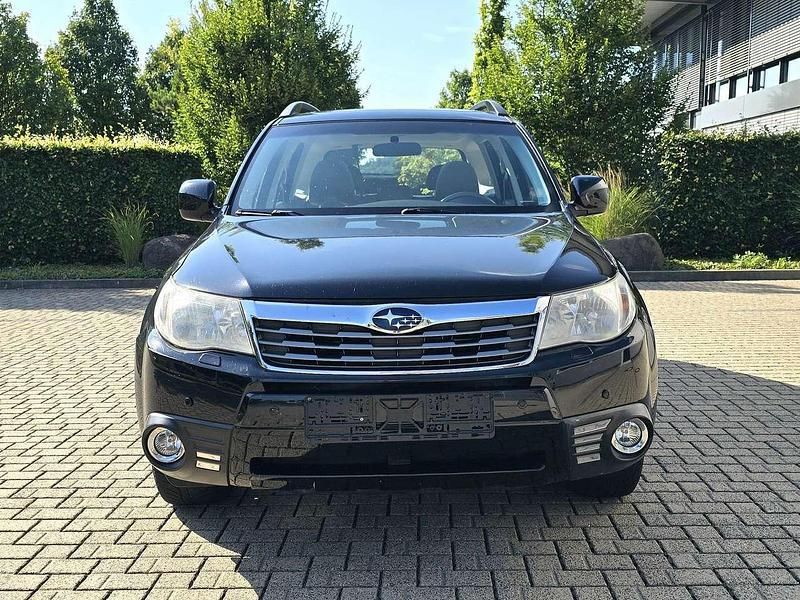Schwarz Gebraucht 2009 Subaru Forester SUV | 8.999 € (Etwas zu teuer) - Bild 1/3