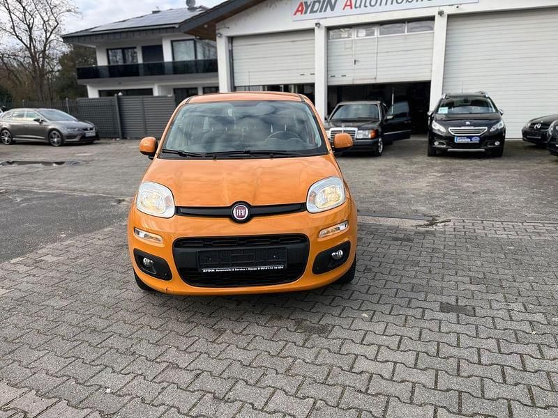 Gebraucht Fiat Panda Lounge 69 PS (50 kW) 2017 Orange Limousine