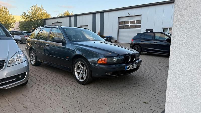 Gebraucht BMW 528 193 PS (141 kW) 1998 Kombi
