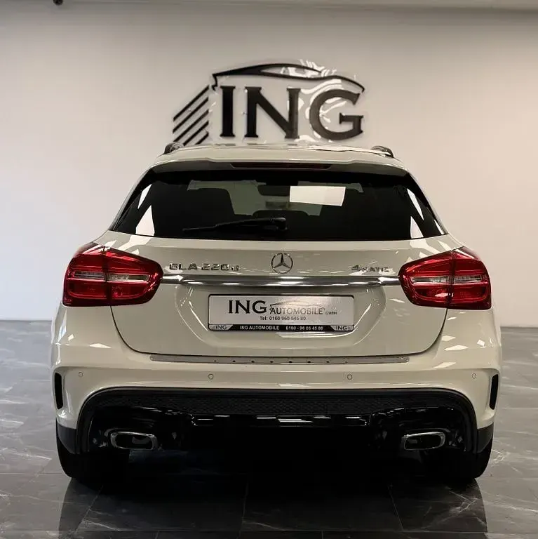 Gebraucht Mercedes GLA220 AMG 177 PS (130 kW) 2016 Weiß SUV