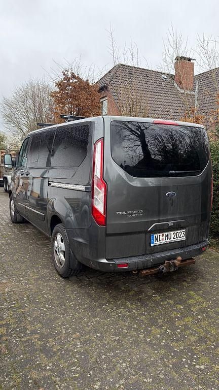 Gebraucht Ford Tourneo Titanium 170 PS (125 kW) 2017 Grau Van / Kleinbus