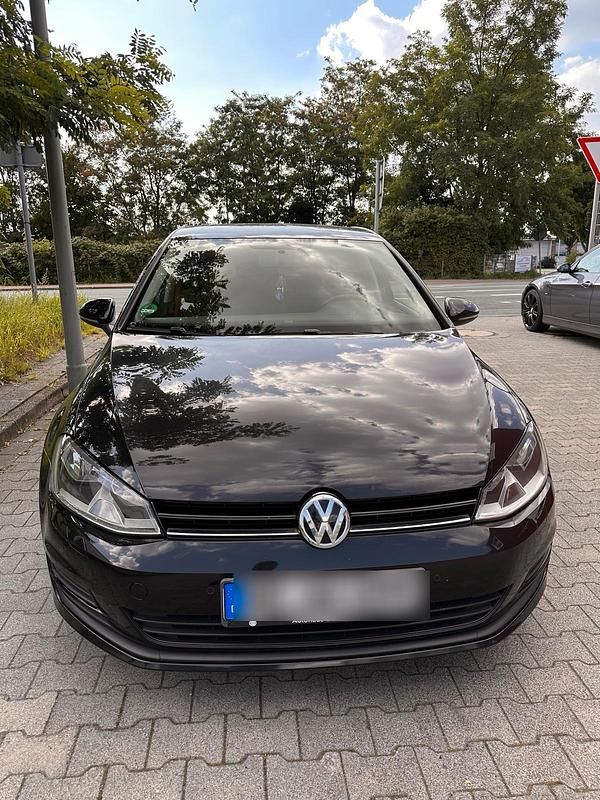 Schwarz Gebraucht 2015 VW Golf Limousine | 7.100 € (Guter Preis) - Bild 1/4