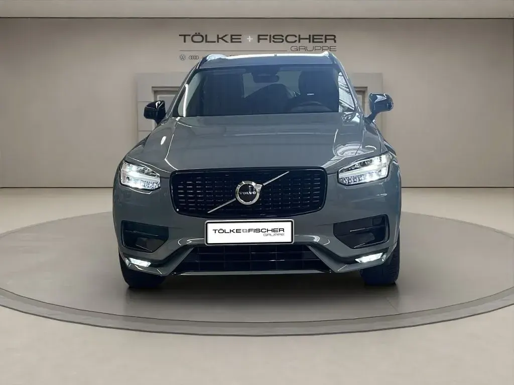 Second-hand Volvo XC90 Plus 235 CP (172 kW) 2023 Gri SUV