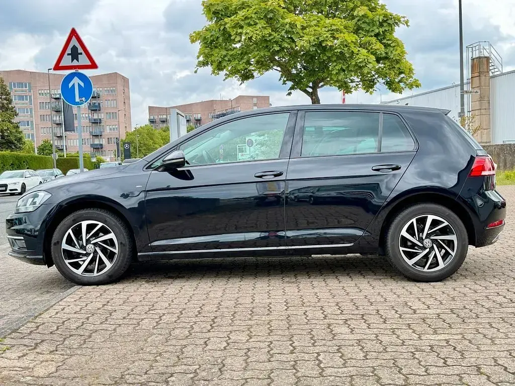 Gebraucht VW Golf VII Join 86 PS (63 kW) 2018 Schwarz Limousine