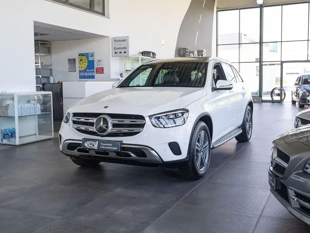 Gebraucht Mercedes GLC300 245 PS (180 kW) 2021 Weiß SUV