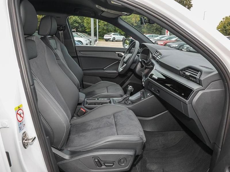 Gebraucht Audi Q3 S-Line 193 PS (141 kW) 2025 Gletscherweiß SUV