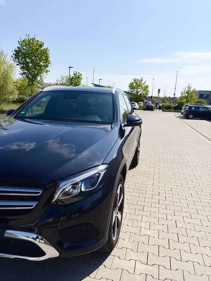 Gebraucht Mercedes GLC250 Exclusive 204 PS (150 kW) 2018 Schwarz SUV
