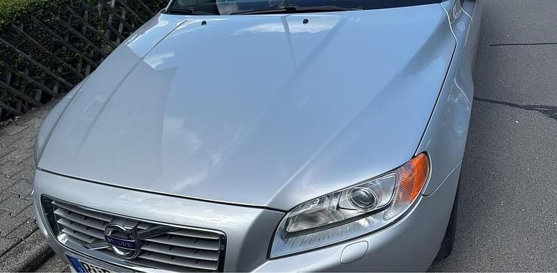 Silber Gebraucht 2009 Volvo S80 Limousine | 7.600 € - Bild 1/4
