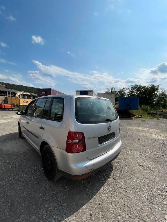 Silber Gebraucht 2009 VW Touran Van / Kleinbus | 3.000 € (Guter Preis) - Bild 1/4