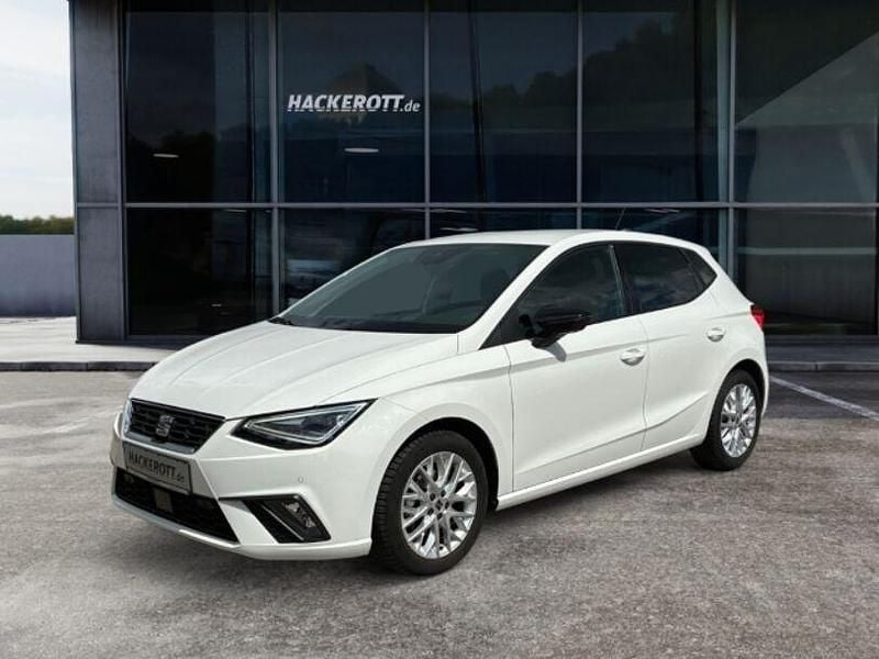 Weiss Gebraucht 2024 Seat Ibiza FR Limousine | 20.960 € (Fairer Preis) - Bild 1/4
