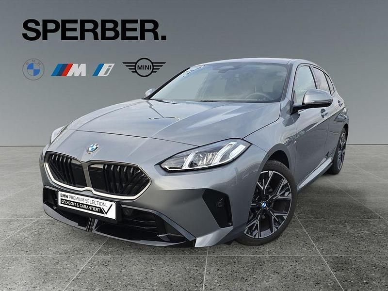 Grau Gebraucht 2025 BMW 120 Performance Kleinwagen | 31.440 € (Fairer Preis) - Bild 1/4