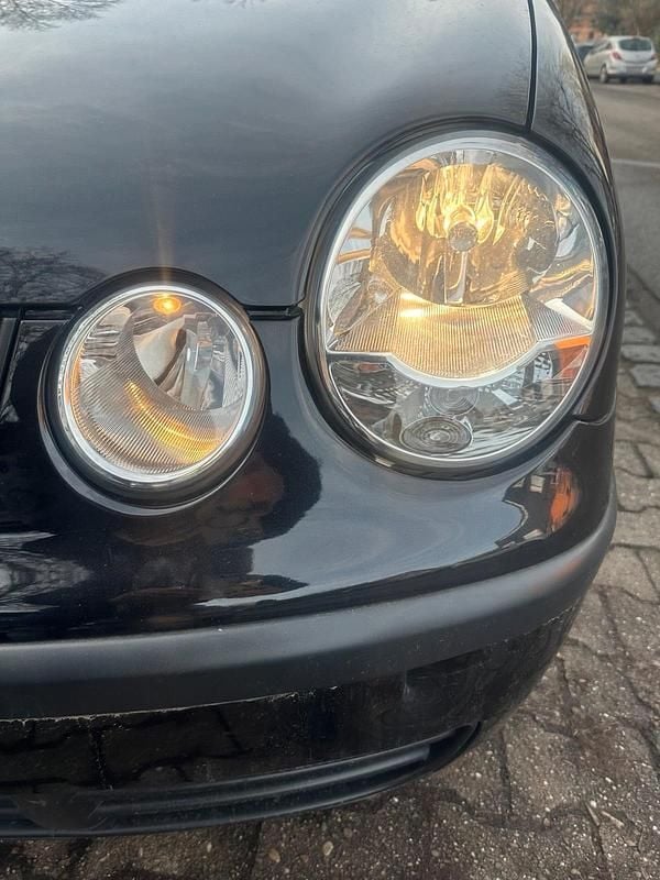 Gebraucht VW Polo 64 PS (47 kW) 2003 Schwarz Kleinwagen