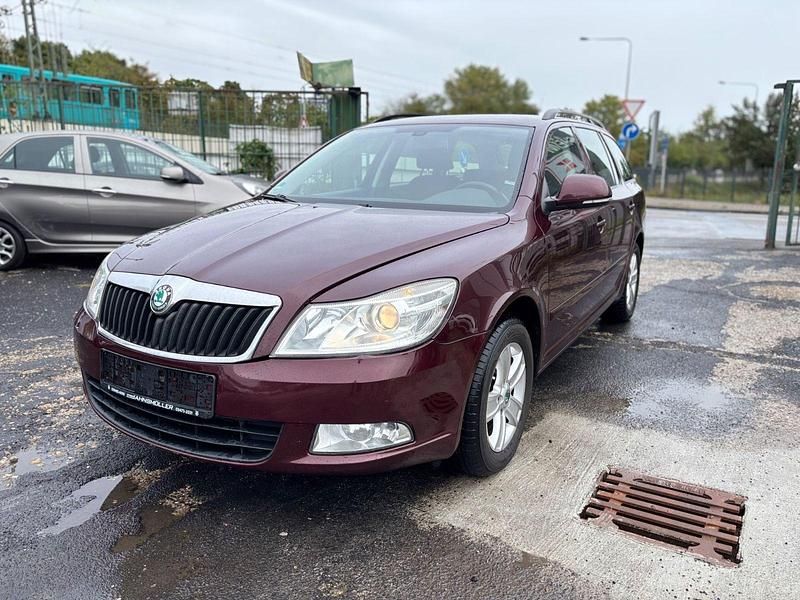 Gebraucht Skoda Octavia 140 PS (102 kW) 2011 Kombi