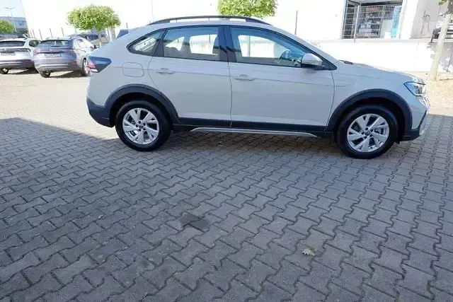 Gebraucht VW Taigo Life 110 PS (80 kW) 2024 Grau SUV