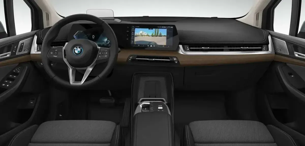 Gebraucht BMW 230e Active Tourer Sport Line 326 PS (239 kW) 2025 Grau Van / Kleinbus