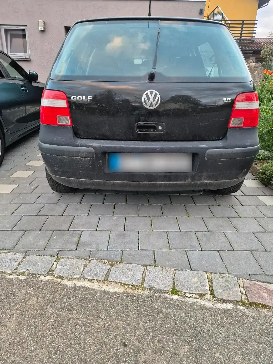 Gebraucht VW Golf 100 PS (73 kW) 2001 Schwarz Van / Kleinbus