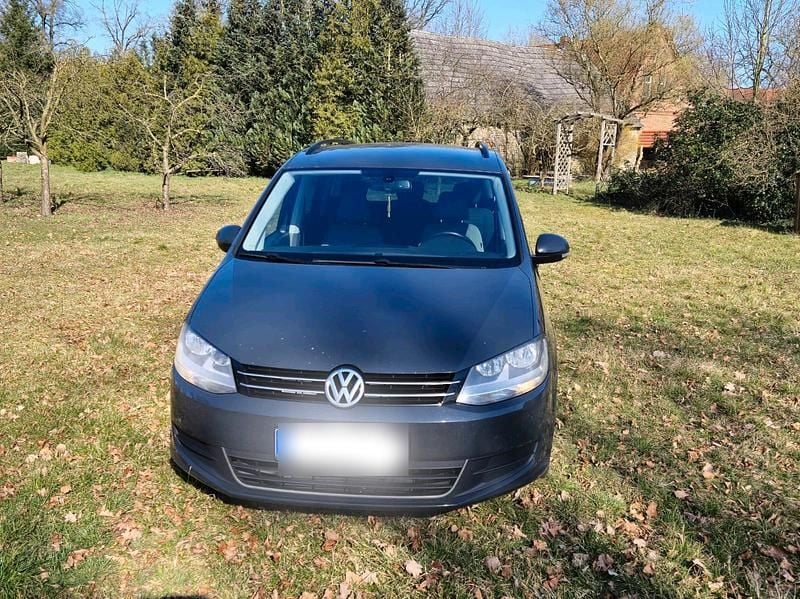Gebraucht VW Sharan 140 PS (102 kW) 2010 Grau Van / Kleinbus