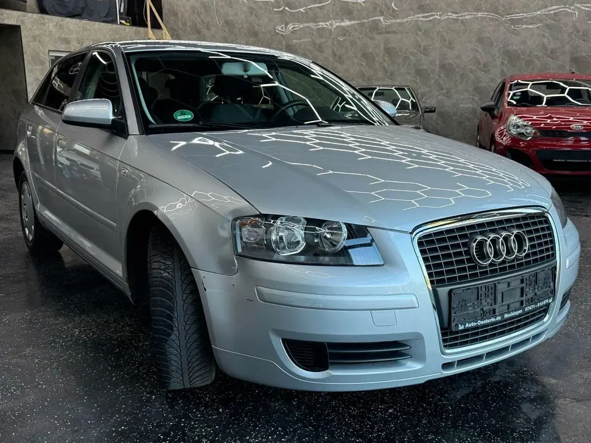 Gebraucht Audi A3 Attraction 102 PS (75 kW) 2007 Silber Kleinwagen