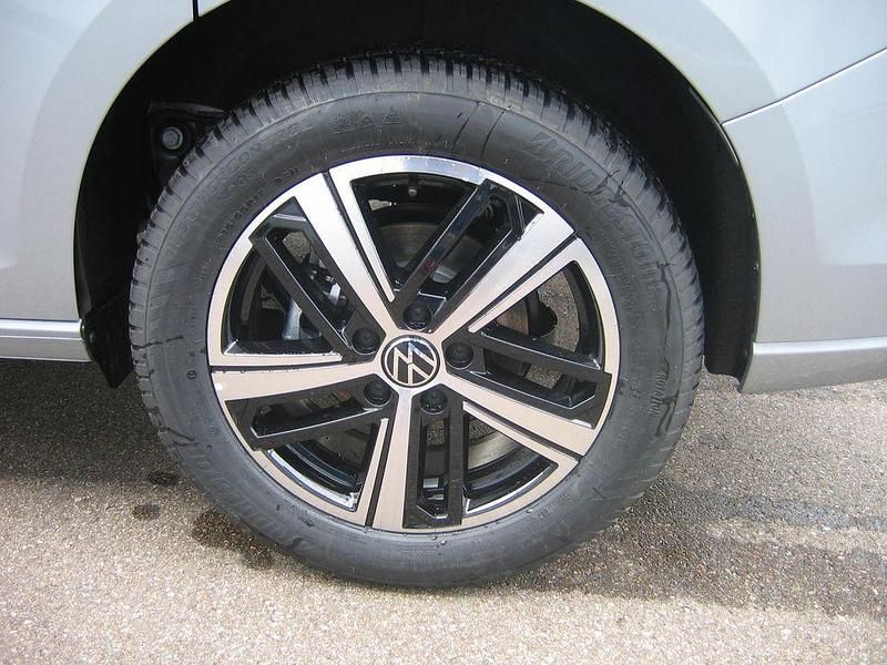 Gebraucht VW Caddy Style 116 PS (85 kW) 2025 Silber Van / Kleinbus