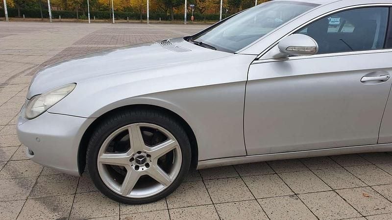 Gebraucht Mercedes CLS350 292 PS (214 kW) 2007 Silber Limousine