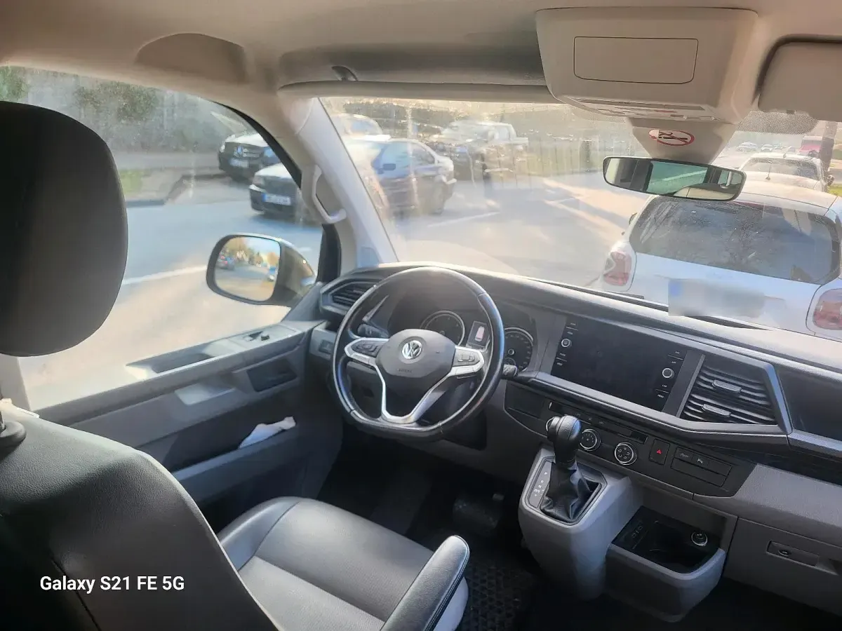 Second-hand VW Transporter 150 CP (110 kW) 2020 Negru Van