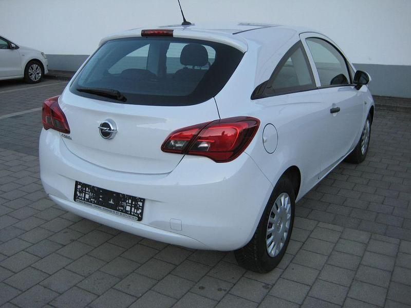 Gebraucht Opel Corsa Selection 69 PS (50 kW) 2017 Weiß Kleinwagen