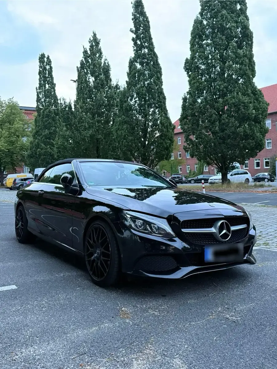 Gebraucht Mercedes C220 170 PS (125 kW) 2017 Schwarz Cabrio