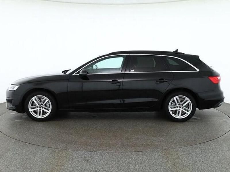 Gebraucht Audi A4 Ambiente 163 PS (119 kW) 2021 Schwarz Kombi