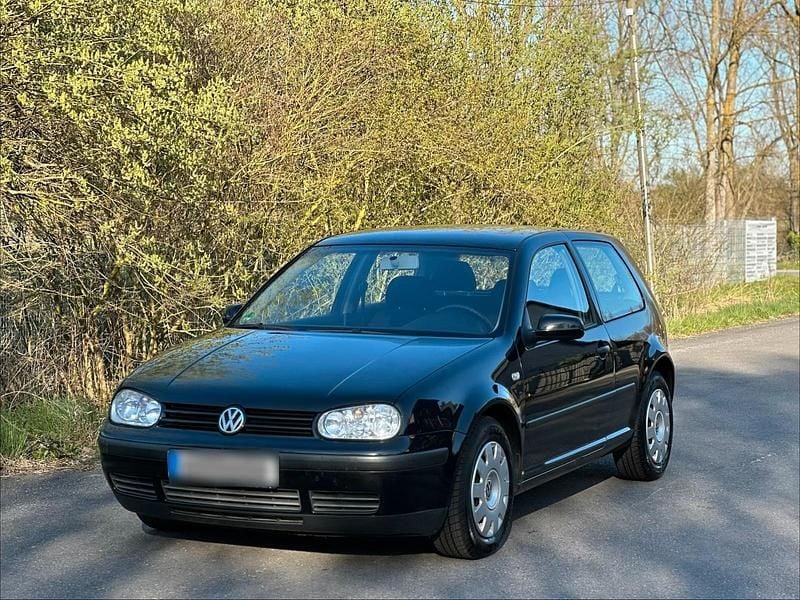 Gebraucht VW Golf IV 75 PS (55 kW) 2002 Schwarz Kleinwagen