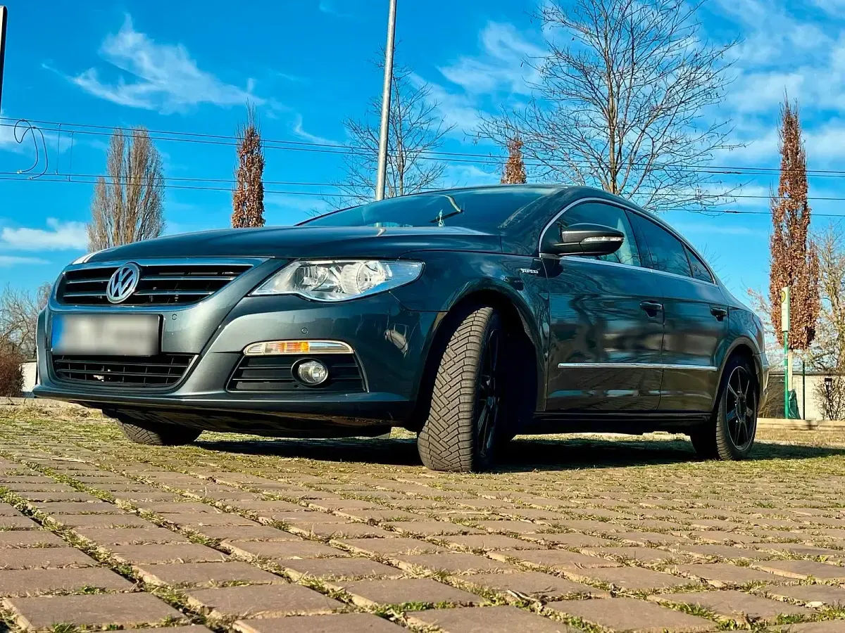 Occasion VW Passat 140 ch (102 kW) 2011 Gris Coupé