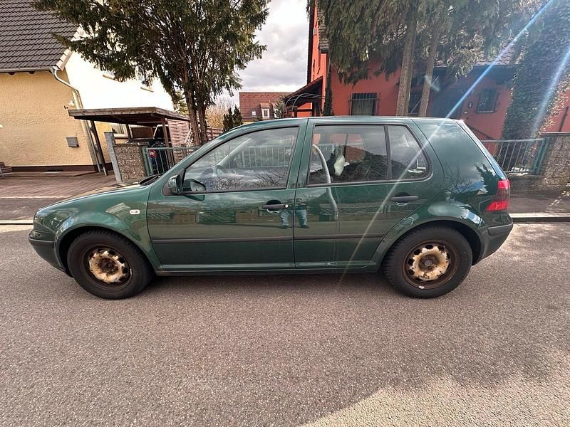 Gebraucht VW Golf IV 90 PS (66 kW) 2001 Limousine