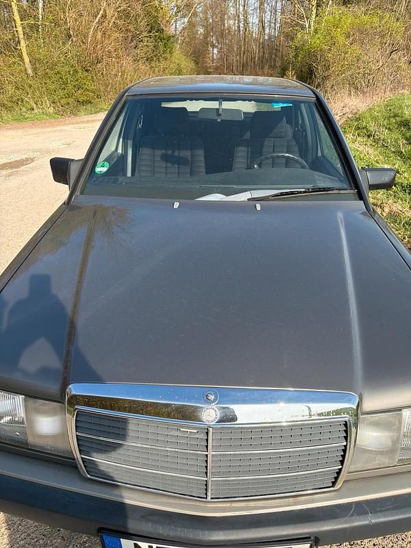 Gebraucht Mercedes 190 118 PS (86 kW) 1989 Braun Limousine