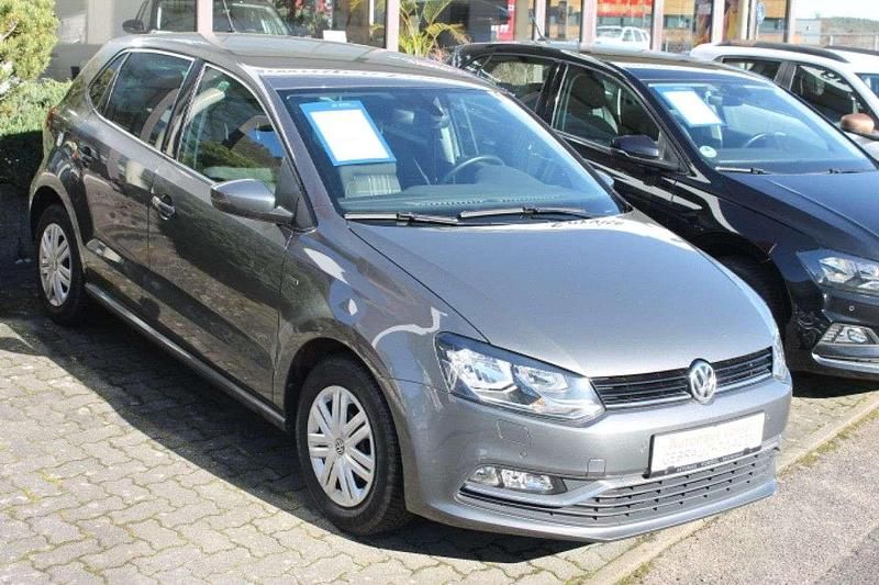 Gebraucht VW Polo LOUNGE 75 PS (55 kW) 2015 Grau (metallic) Limousine