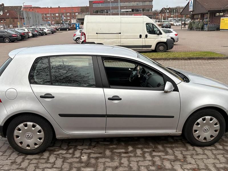 Gebraucht VW Golf V 2003 Silber Kleinwagen
