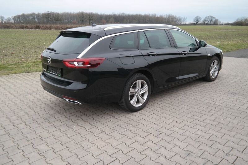 Gebraucht Opel Insignia Business 174 PS (127 kW) 2020 Schwarz Kombi