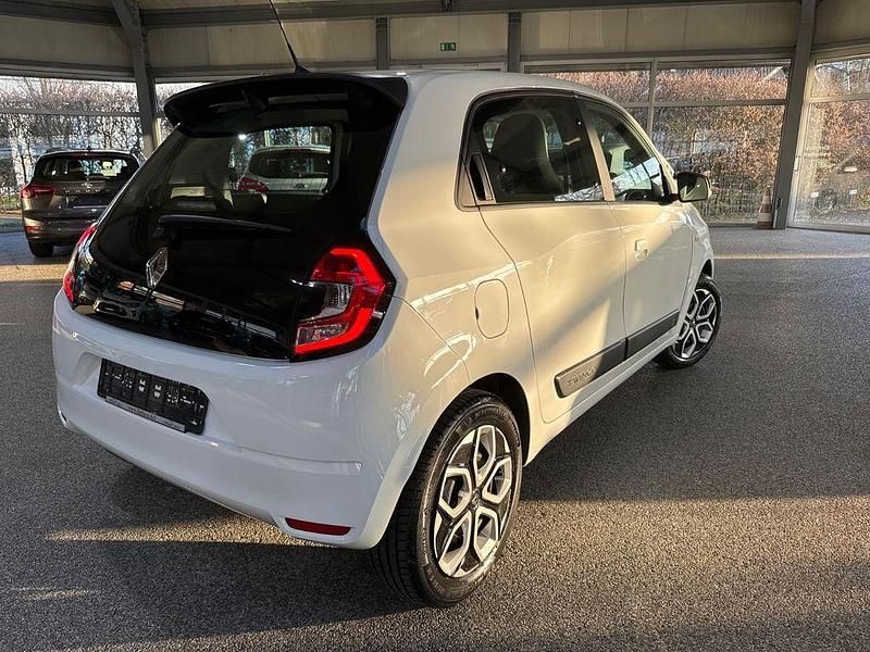 Gebraucht Renault Twingo Equilibre 65 PS (47 kW) 2023 Weiß Kleinwagen