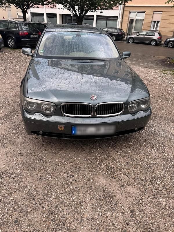 Grau Gebraucht 2001 BMW 745 Limousine | 2.500 € (Fairer Preis) - Bild 1/4