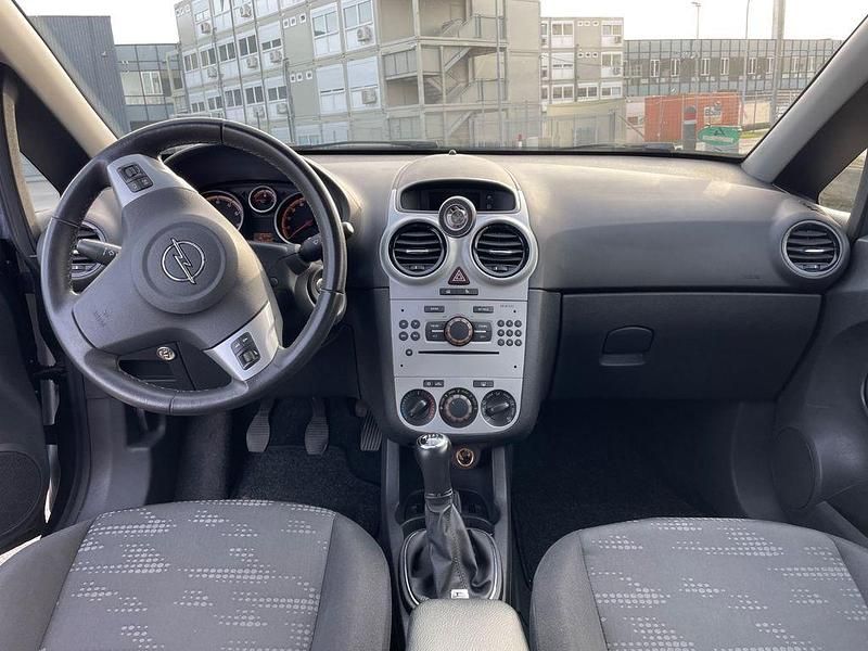 Gebraucht Opel Corsa Satellite 87 PS (63 kW) 2011 Grau Kleinwagen