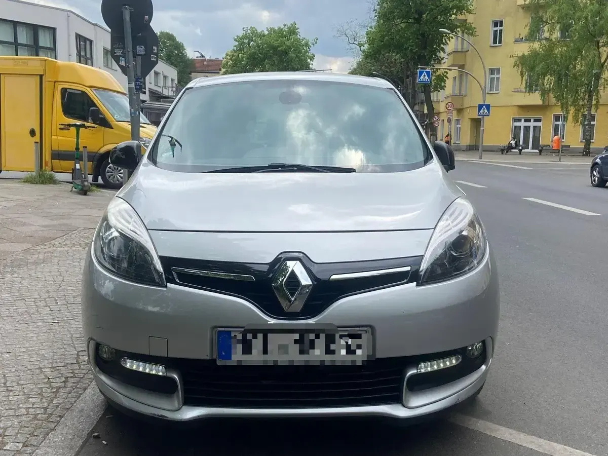 Gebraucht Renault Scénic III LIMITED 110 PS (80 kW) 2016 Silber Van / Kleinbus