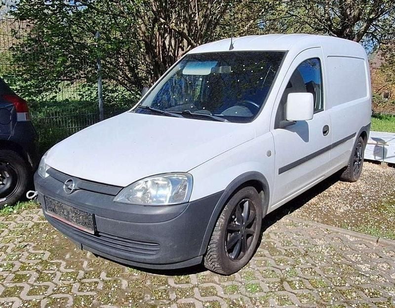 Usata Opel Combo 75 CV (55 kW) 2007 Bianco Monovolume
