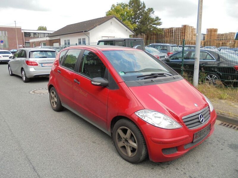Gebraucht Mercedes A170 116 PS (85 kW) 2006 Rot Limousine