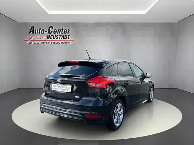 Gebraucht Ford Focus ST-Line 221 PS (162 kW) 2016 Schwarz Limousine