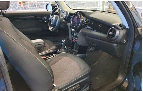 Gebraucht Mini Cooper Essential 136 PS (100 kW) 2023 Schwarz Kleinwagen