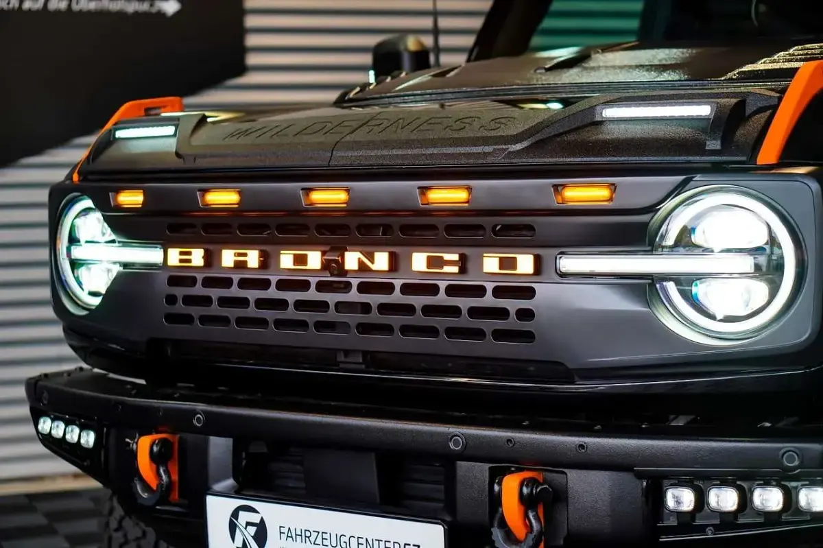 Używany Ford Bronco 330 KM (242 kW) 2022 Czarny SUV