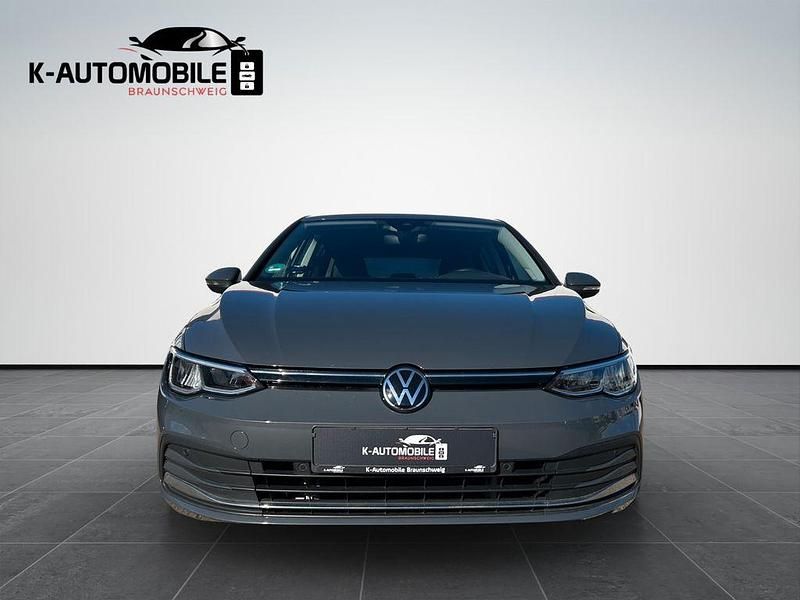 Gebraucht VW Golf VIII Active 110 PS (80 kW) 2021 Grau Limousine
