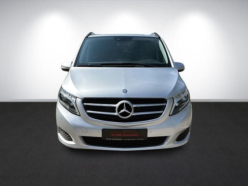 Gebraucht Mercedes V250 Edition 190 PS (139 kW) 2014 Silber Van / Kleinbus