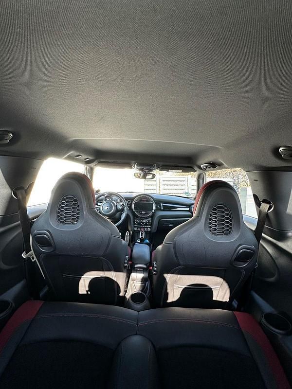 Gebraucht Mini Cooper S 192 PS (141 kW) 2019 Schwarz Kleinwagen