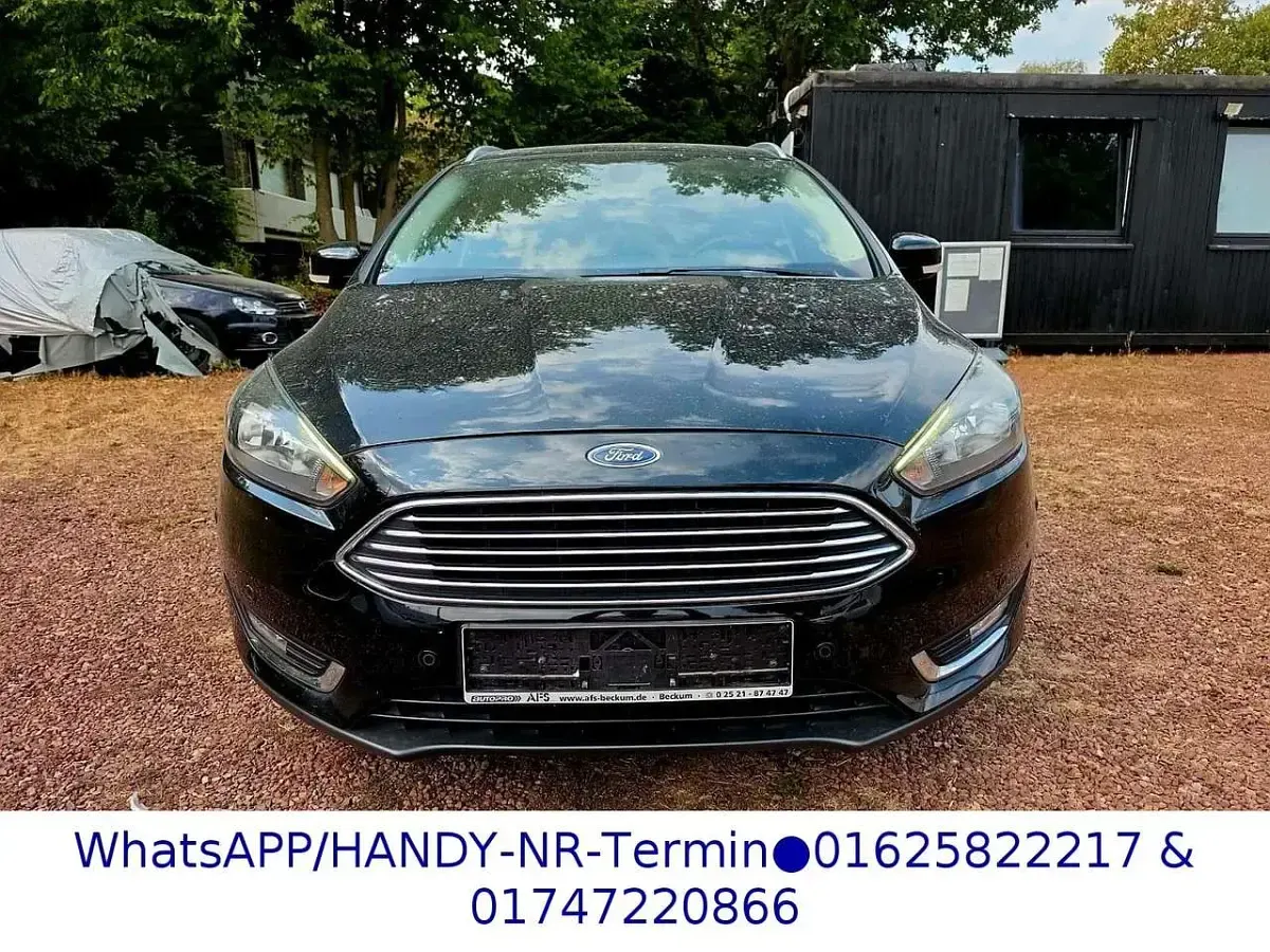 Gebraucht Ford Focus Titanium 125 PS (91 kW) 2016 Schwarz Kombi