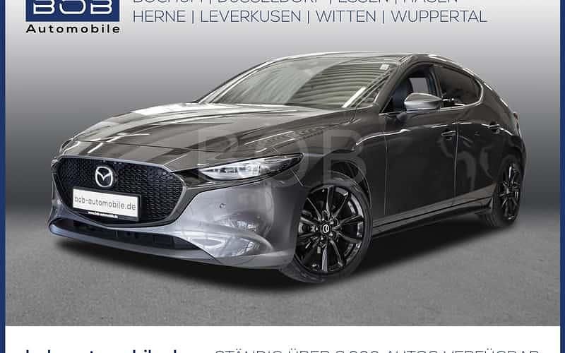 Grau Gebraucht 2023 Mazda 3 Selection Limousine | 25.777 € (Fairer Preis) - Bild 1/4